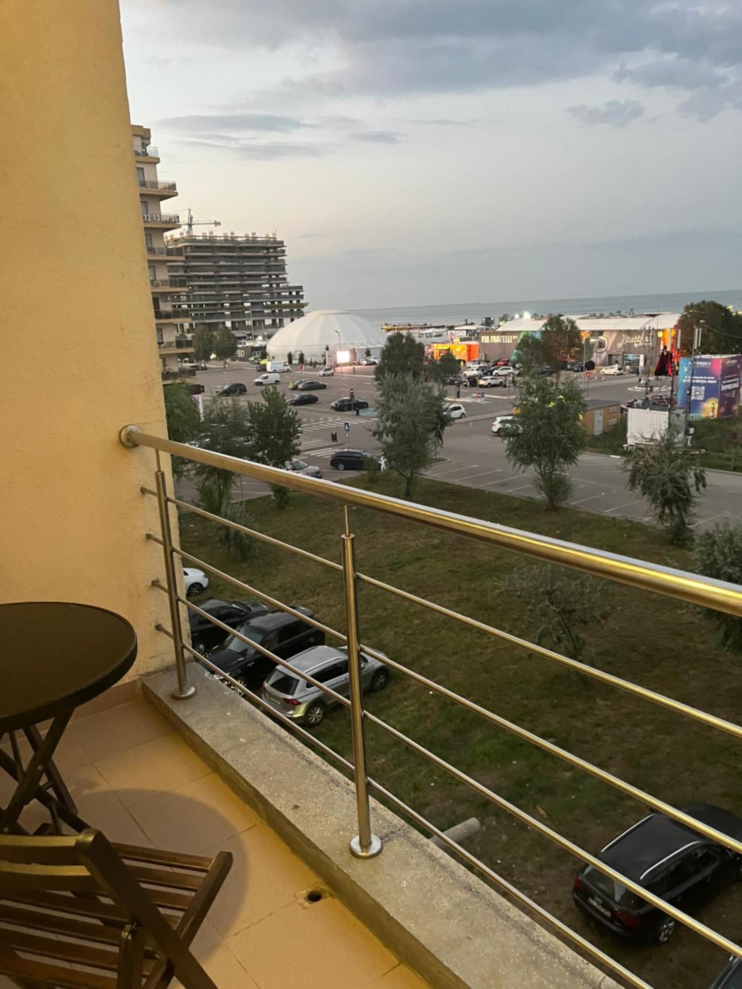 Fratellyvibe Mamaia Leilighet Eksteriør bilde