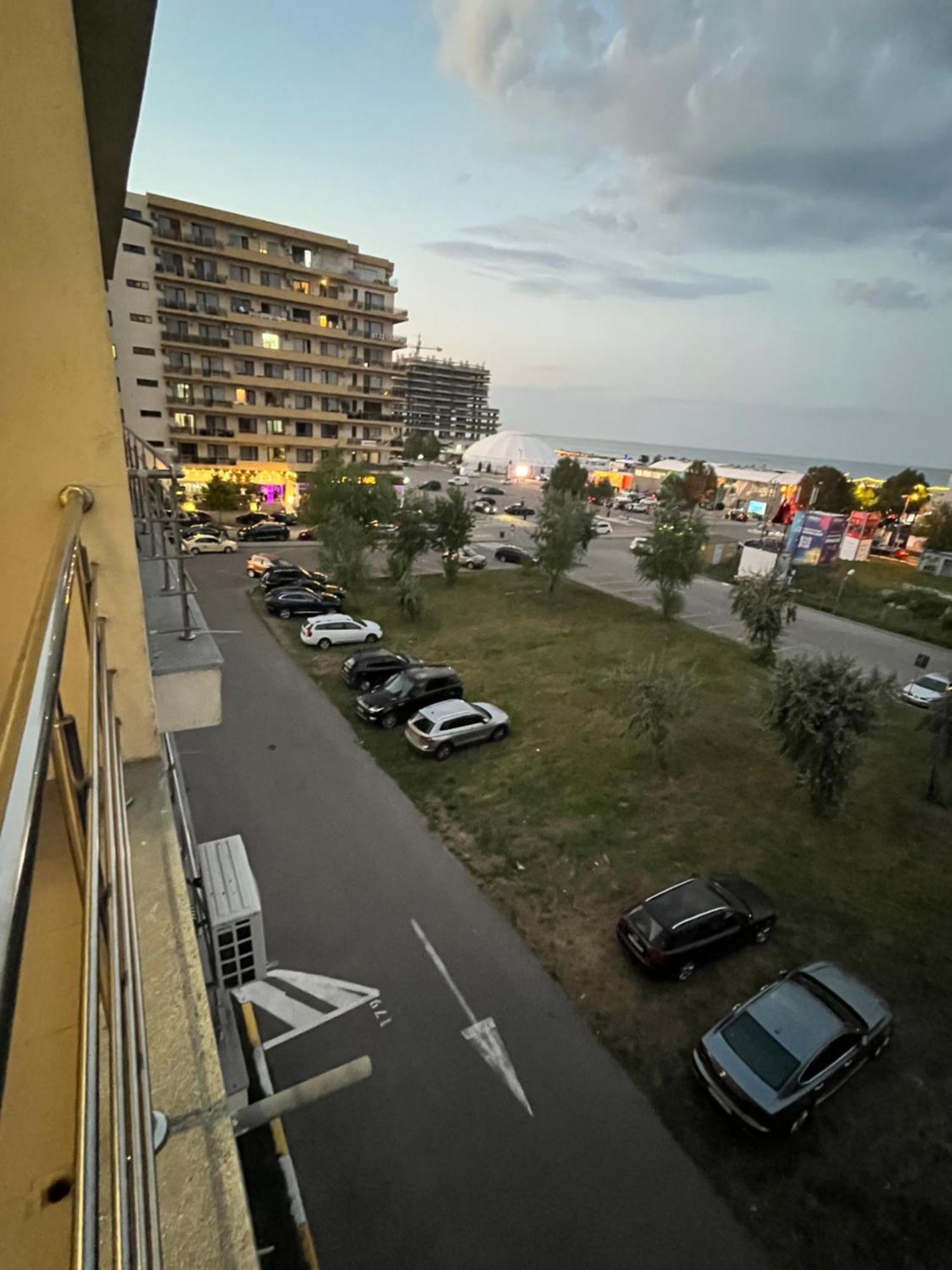 Fratellyvibe Mamaia Leilighet Eksteriør bilde