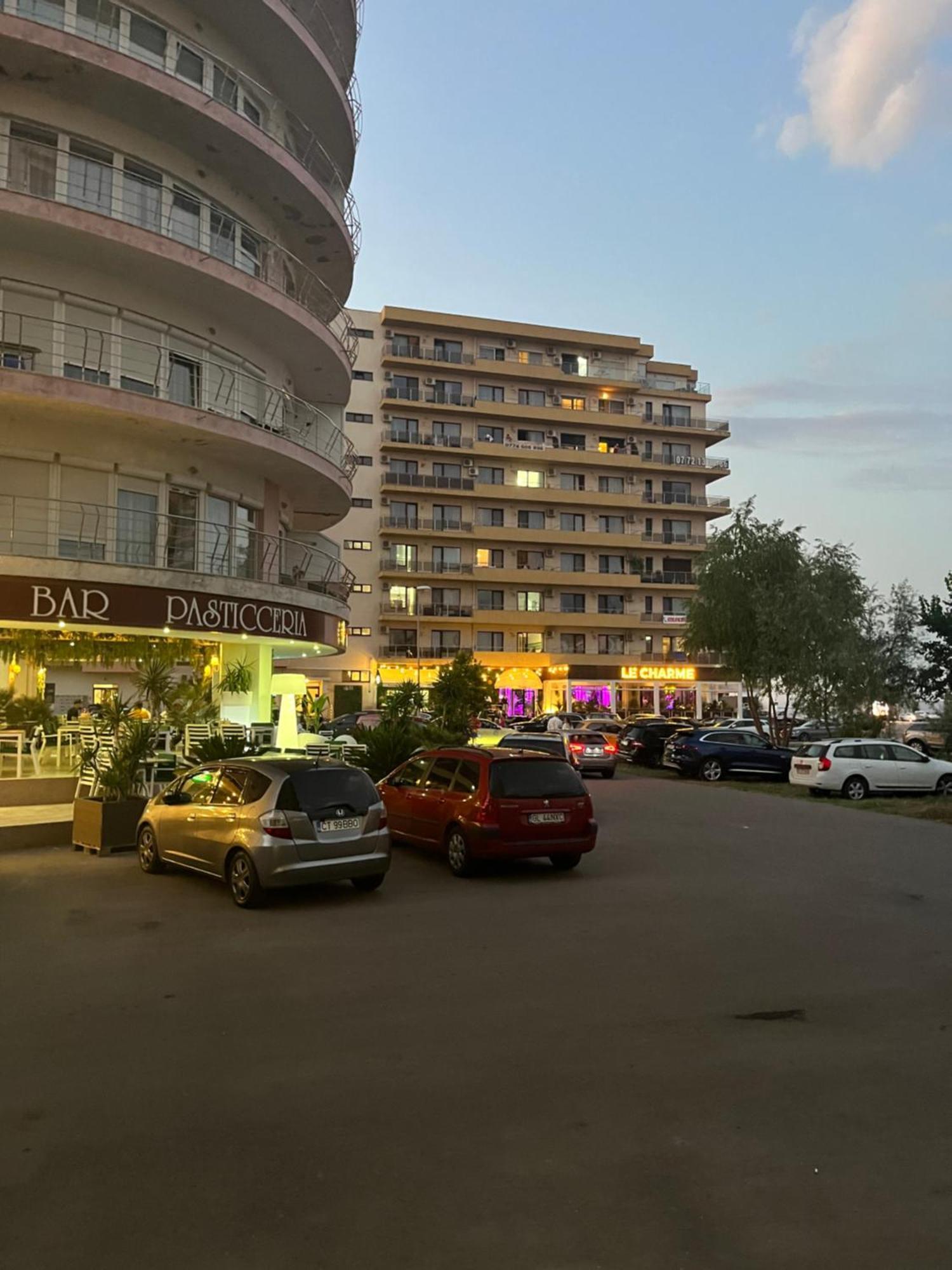 Fratellyvibe Mamaia Leilighet Eksteriør bilde